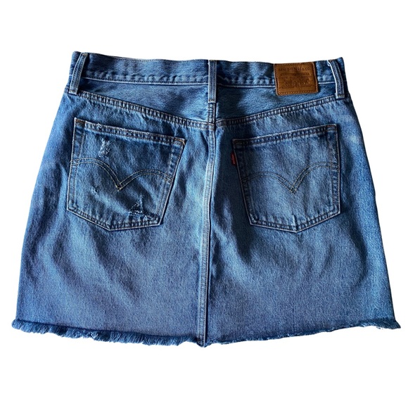 Levi’s Jean Skirt - Picture 3 of 6